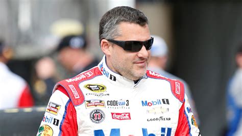 Tony Stewart Finishes 15th In Final Nascar Season