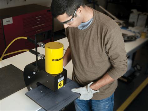 How To Choose The Right Hydraulic Hole Punch Enerpac Blog