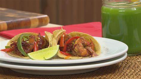 Ricos Tacos De Camarones Al Ajillo Delicioso Univision