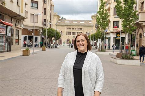 Marta Ruiz De Alda Parla Candidata De Uni N Del Pueblo Navarro