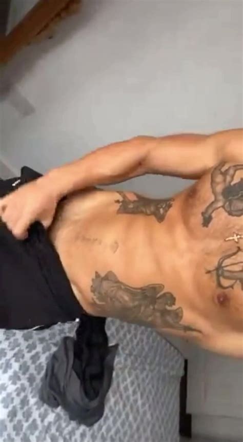 Hot Straight Guy Baited Jerks Off Thisvid