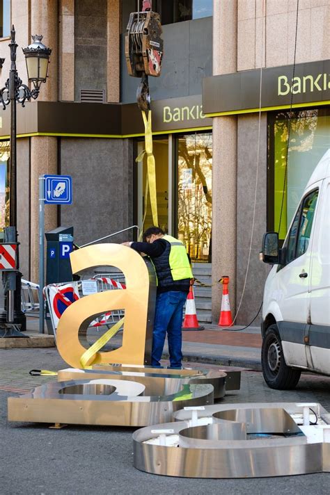 Fotos El Logo De Bankia Desaparece De Las Principales Sedes Bancarias