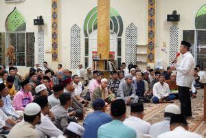 Media Center Safari Ramadan Gubernur Riau Di Masjid Paripurna Al