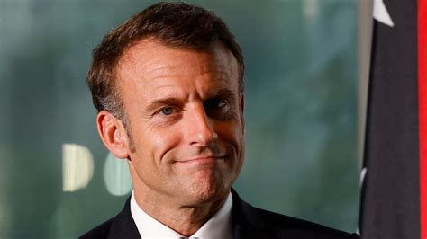 Fin De Vie Emmanuel Macron Annonce Un Projet De Loi En Avril Pour Une