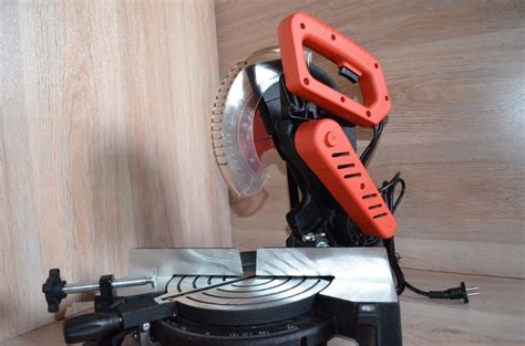 Торцовая пила Total Tools (углорез): 53 500 тг. - Штроборезы Усть ...