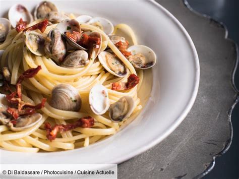 Linguine Aux Palourdes Et Aux Tomates S Ch Es Facile D Couvrez Les