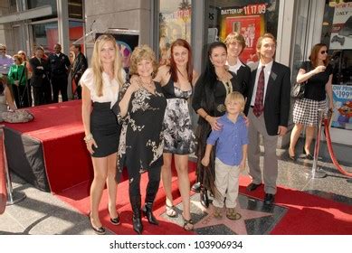 Crystal Gayle Family Ceremony Honoring Crystal Stock Photo 103906934 | Shutterstock