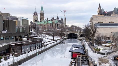 La Patinoire Du Canal Rideau Restera Ferm E Pour La Premi Re Fois De