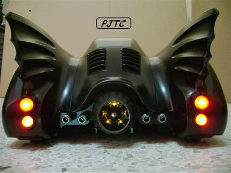 PJ Toy Car Hot Toys 1 6 1989 Batmobile MMS 170 Review