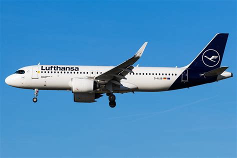 Lufthansa Airbus A320 271 Neo D AIJB Maarten Dols Flickr