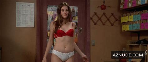 LIV TYLER Nude AZNude