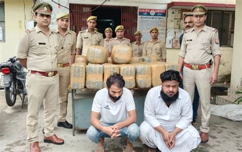 कबाड़ के गोदाम में मिली गांजे की खेप ग्रेटर नोएडा में पुलिस ने