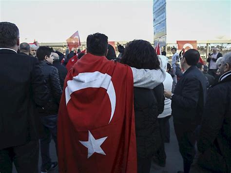 Zahl Der Toten Nach Doppelanschlag In Istanbul Steigt Auf Ch