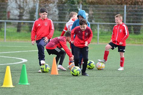 Fußballschule Behr Ostercamp 2024 Bilder 3 4 Fussballschule