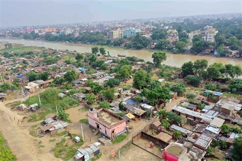 Bihar Floods: Roads, railways affected; IAF choppers distribute food to ...