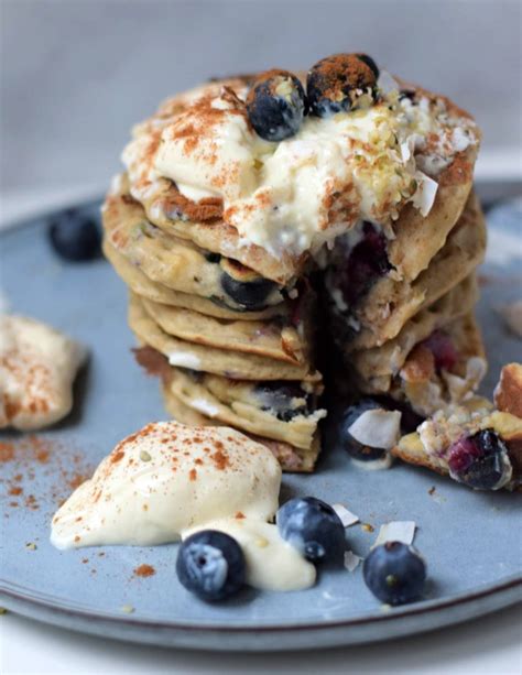 Vegan Bananen Pannenkoeken Met Blauwe Bessen Maartjemaria