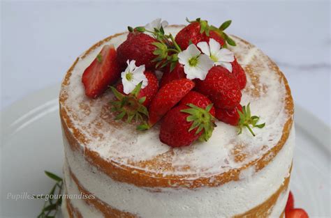 Naked Cake Aux Fraises