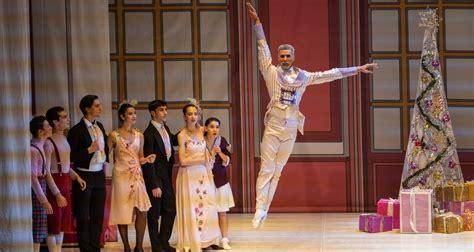 Ritorna Lo Schiaccianoci Del Balletto Di Milano Tuttodanza