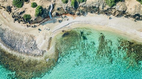 Un Tuffo Dove Lacqua Pi Blu Costruiamo Insieme Societ