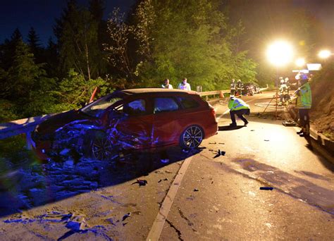 Vier Verletzte nach Frontalcrash zwischen Altenburg und Rübgarten