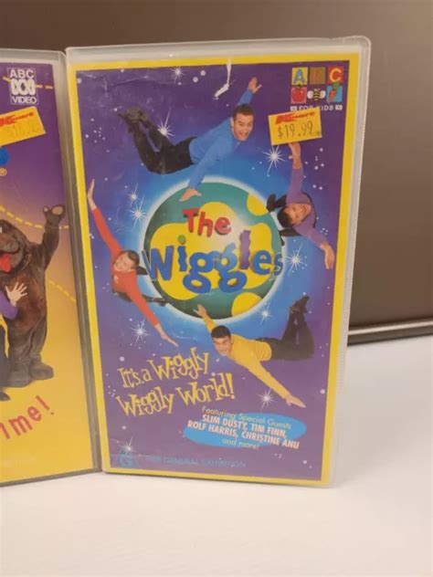 Lot Of 3 The Wiggles Vhs Tapes Wiggle Time Its A Wiggly World And Wiggly Safari 25 00 Picclick Au