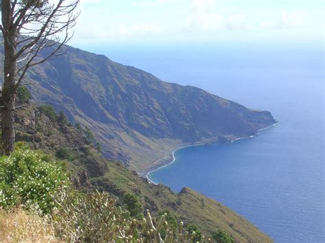 Lîle El Hierro bientôt totalement autonome en énergie