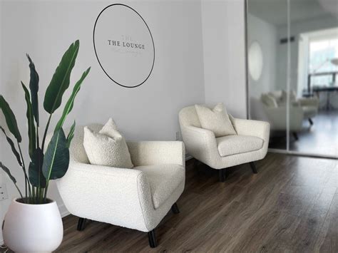 About Us — The Lounge