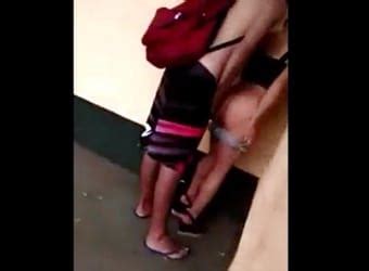 FLAGRA ALUNOS FAZENDO SEXO NA FRENTE DA ESCOLA MEIO DA RUA XVIDEOS TOP