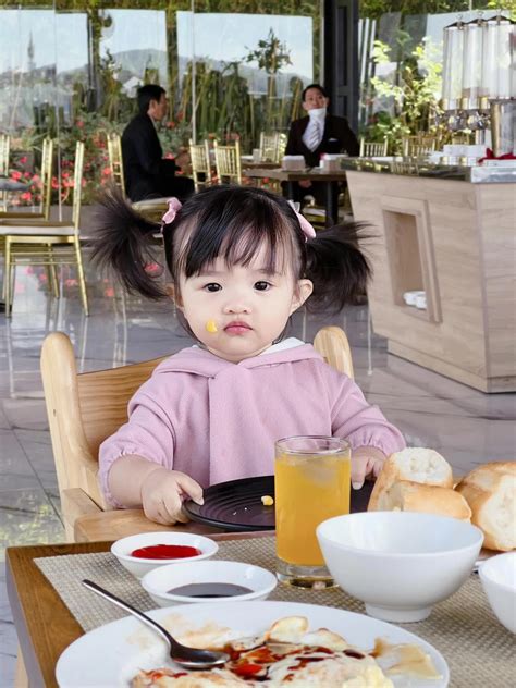 Bộ nhóc tỳ nổi tiếng trên nền tảng mạng xã hội hot nhất showbiz