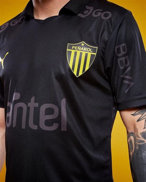 camiseta Aniversario Peñarol 2023