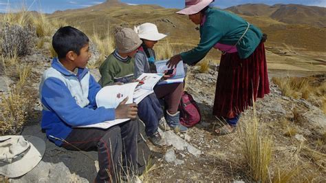 Per El Esfuerzo De J Venes En Zonas Rurales Para Estudiar En La