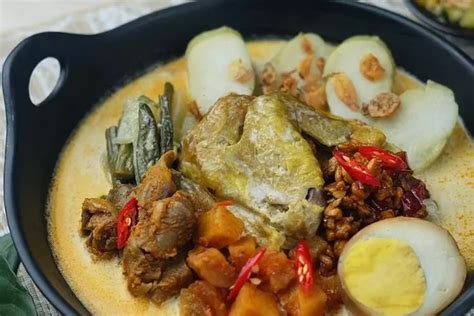 Kelezatan Lontong Cap Go Meh Sebuah Sejarah Tradisi Dan Perpaduan