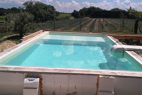 Piscine à monter soi même Vedène vente piscine en kit Vaucluse