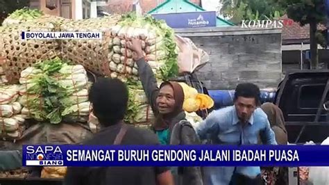 Kisah Perjuangan Buruh Gendong Pasar Sayur Cepogo Jalani Ibadah Puasa