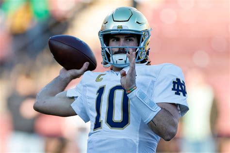 Notre Dame Qb Sam Hartman Wont Play In Sun Bowl