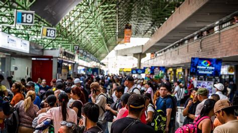 Terminales De Medellín Esperan Cerca De Tres Millones De Pasajeros En