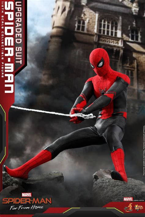 Hot Toys Spider Man Far From Home Spider Man Upgraded Suit