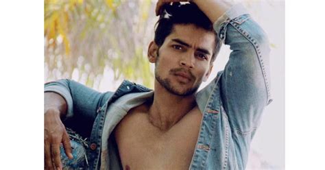 Shirtless Bollywood Men Mumbai S Hottest Male Model Poses Nude