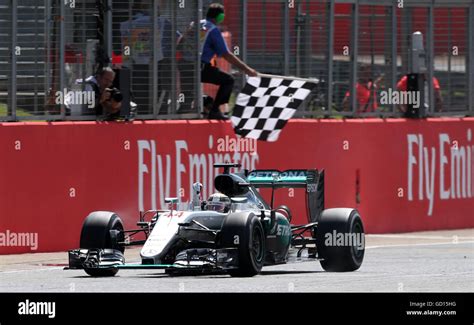 Mercedes Lewis Hamilton Crosses The Finish Line To Win During The 2016