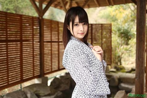 Mihono Summer Nude Hot Spring Trip With Mihono CARIBBE 30 Pics XHamster