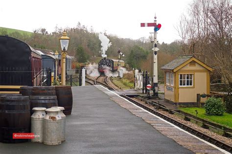 The Smallest Signal Box Staverton Signal Box On The South Flickr