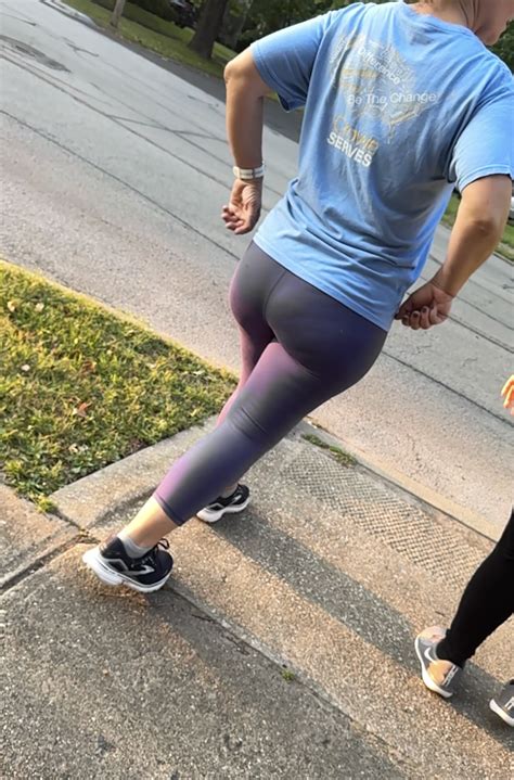 Milf Pawg Walking Spandex Leggings Yoga Pants Forum