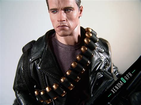 Hot Toys DX10 T 800 Terminator 2 Photo And Video Review
