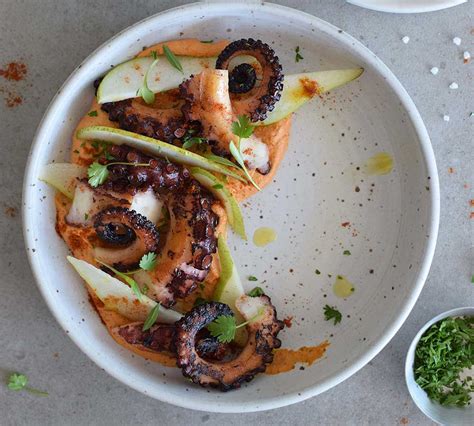 Pulpo Con Salsa Romesco Y Peras Recetario Thermomix