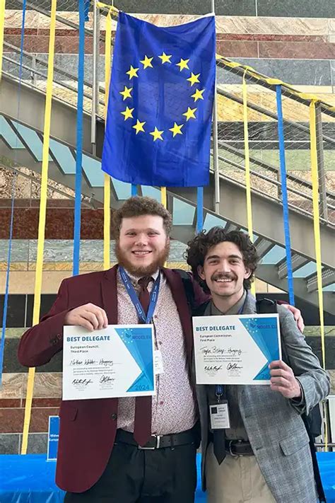 Model Eu Club Earns Awards At Midwest Model European Union Summit