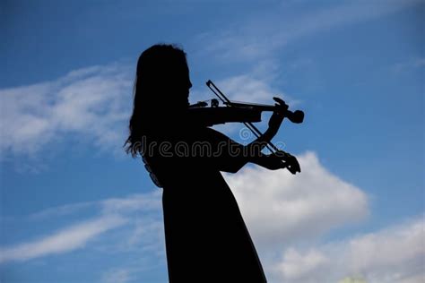 397 Violin Player Silhouette Stock Photos - Free & Royalty-Free Stock ...