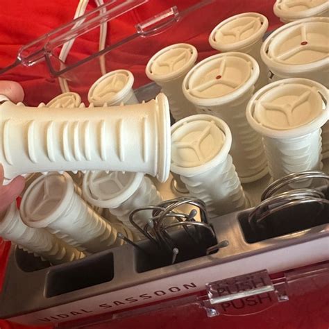 Vidal Sassoon Hair Vidal Sassoon Hairsetter Model Vs Hot Rollers W Clips Poshmark