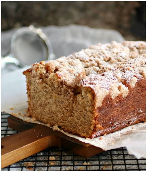 Hungry Couple: Cinnamon Streusel Banana Bread