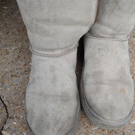 how to clean suede boots stains