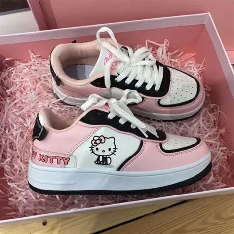 Кроссовки с hello kitty артикул дам!) | Hello kitty shoes, Hello kitty ...